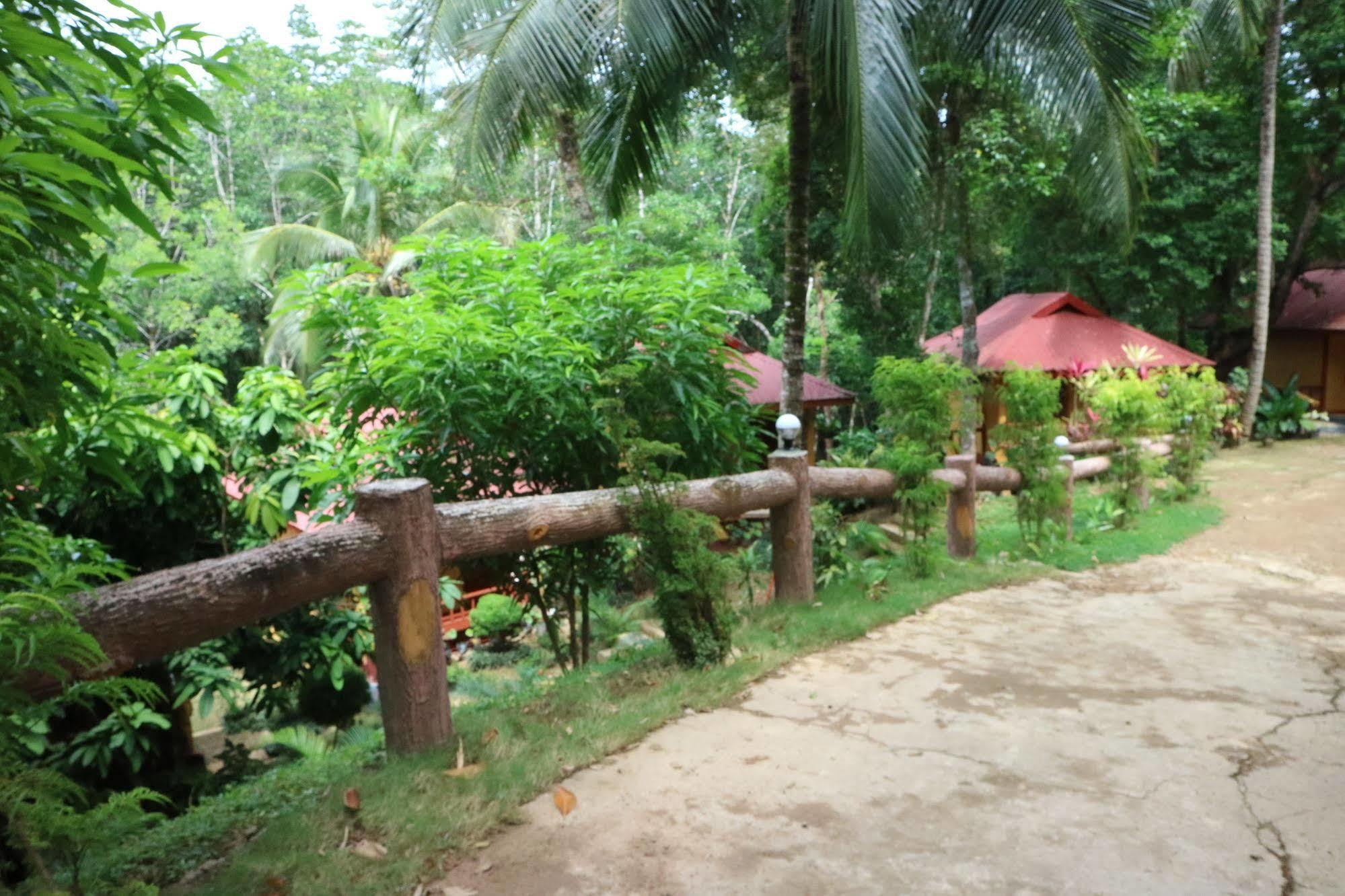 Villa Israel Ecopark El Nido Exterior photo